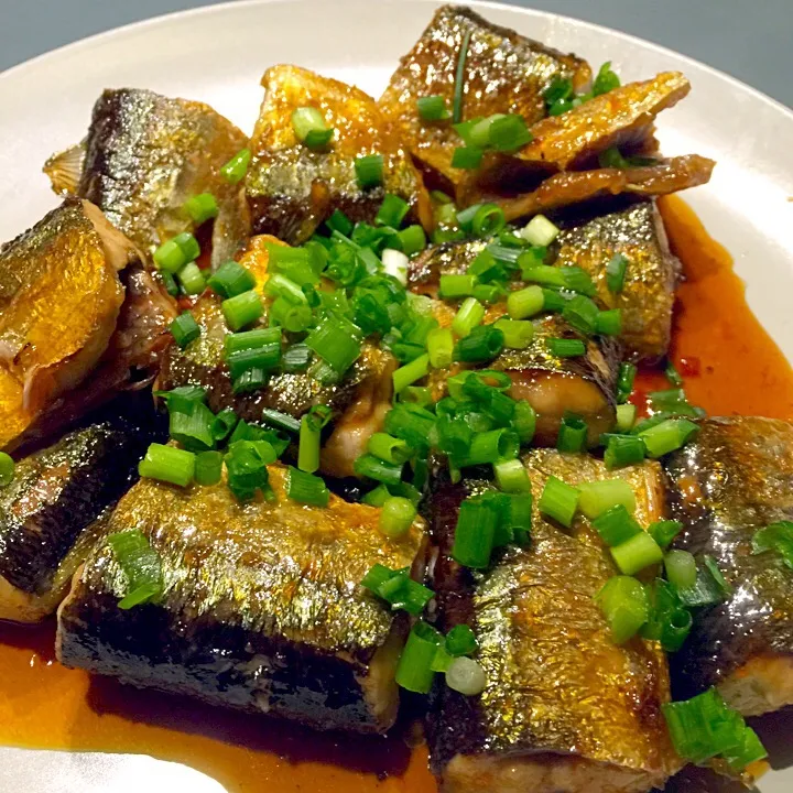 ピリ辛揚げ焼き秋刀魚☆|ぺろたんさん