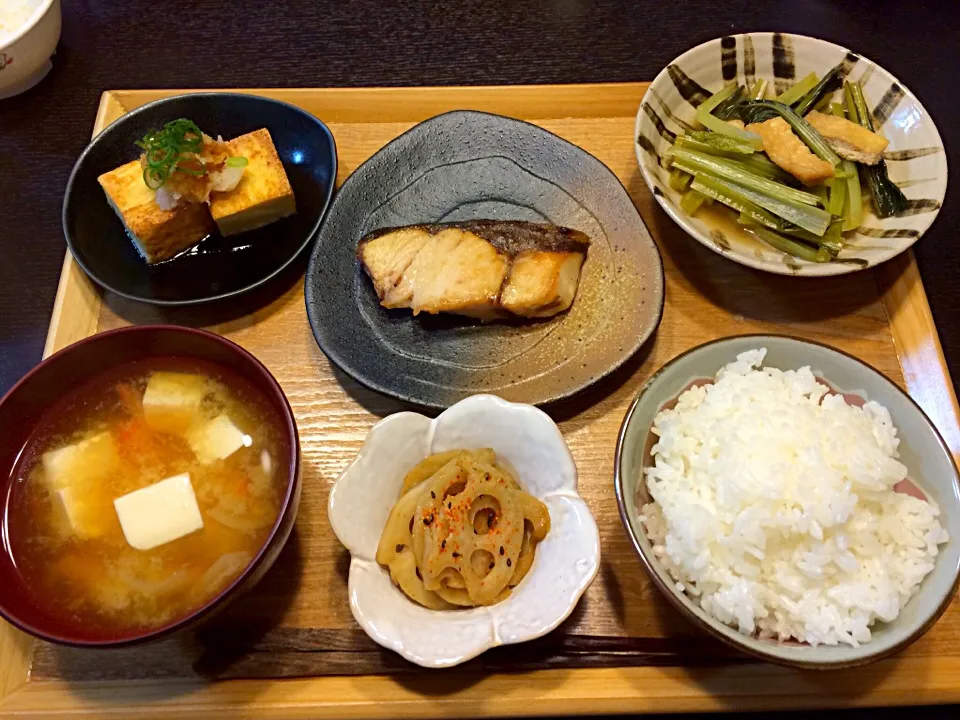 鰤の塩焼きをメインに和定食〜☆|acoyaさん