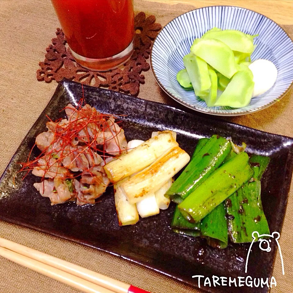 砂肝の塩麹焼き、ネギ焼き、ブロッコリーの茎をボイルしたヤツ|たれめぐま◡̈✩*さん