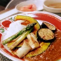 Snapdishの料理写真:野菜のグリルのっけカレー|Keikoさん