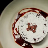 Chocolate Caramel Molten Lava Cake|Krystal Villegas-Manaloさん