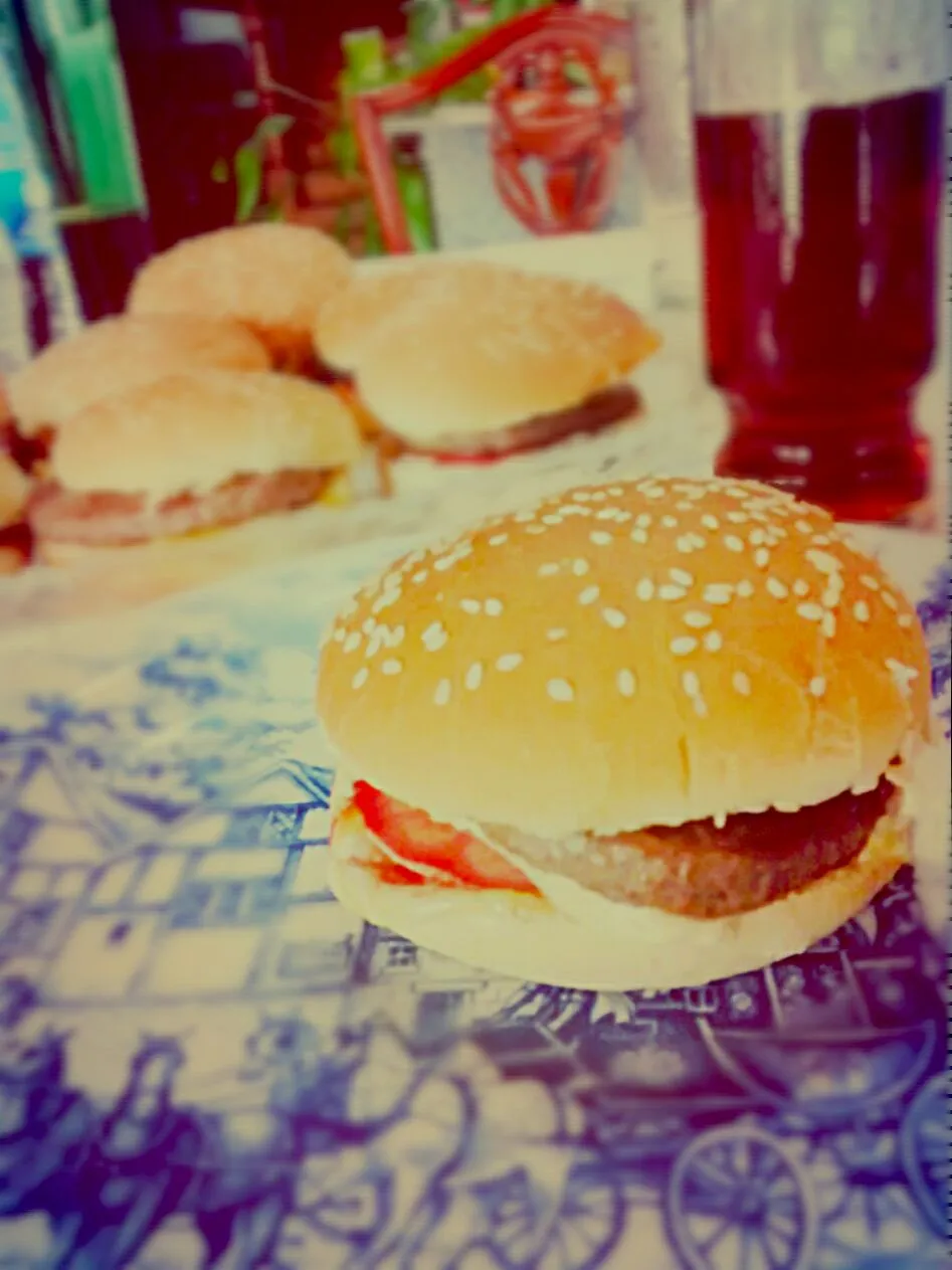 Hamburger|Abrilさん