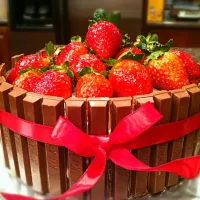 Snapdishの料理写真:Kit Kat cake for my sister's birthday!