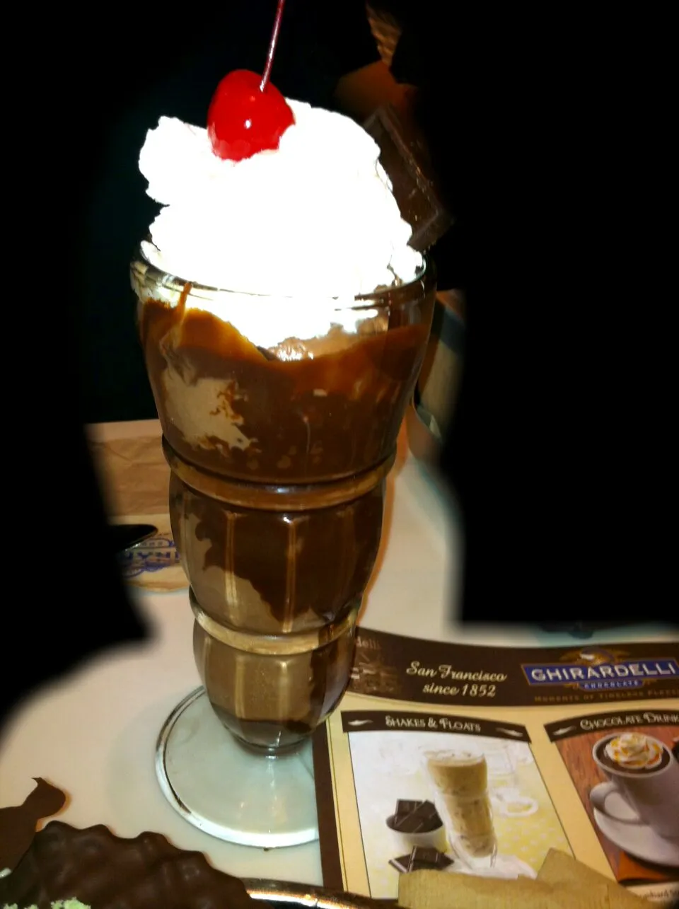 Snapdishの料理写真:Midnight Reverie Dark Chocolate Sundae at Ghirardelli Square, San Francisco, CA, USA!|Jihollandさん