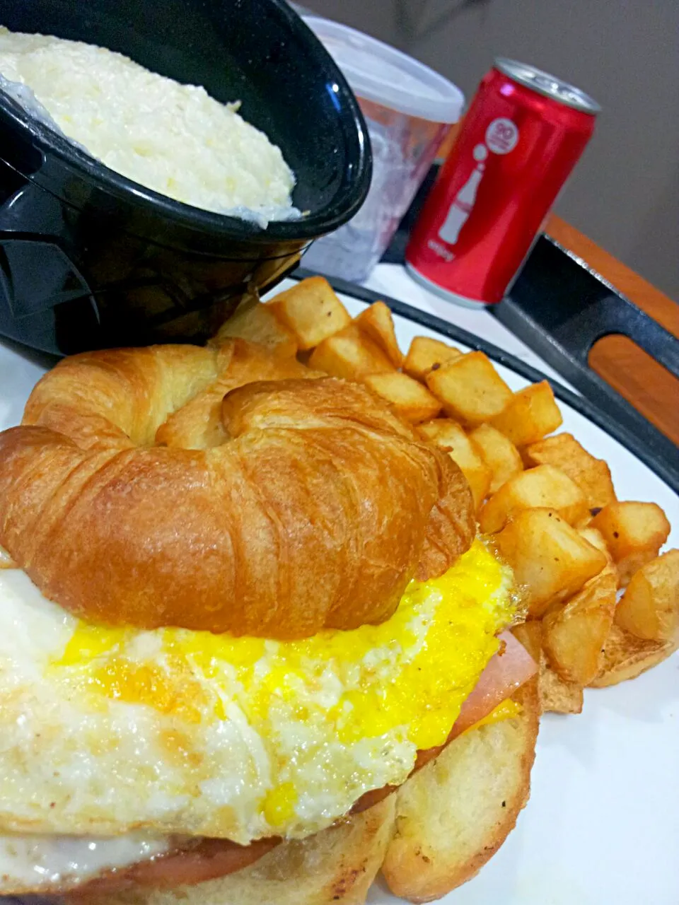 👀📷Unposted Images📷👀My Hospital Stay was great BC of Food 🍲 Best Hospital Food Ever & Menu ✔ I ordered #Breakfast/Brunch Croissant with Ham Egg Cheese Grits Pota|Alisha GodsglamGirl Matthewsさん