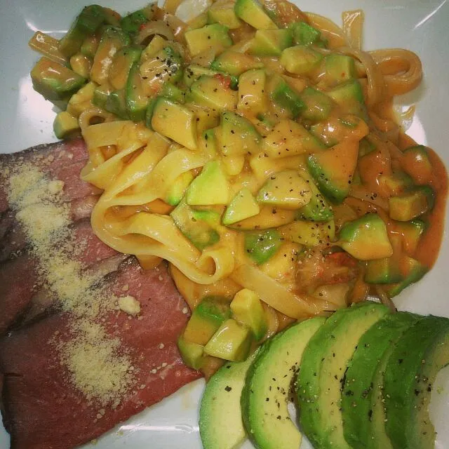 Snapdishの料理写真:Avocado fresh pasta...it's my taste yummy healthy！:)|roseさん