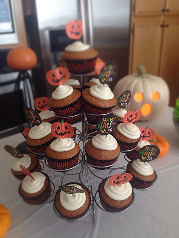 Halloween carrot cupcakes|killyさん