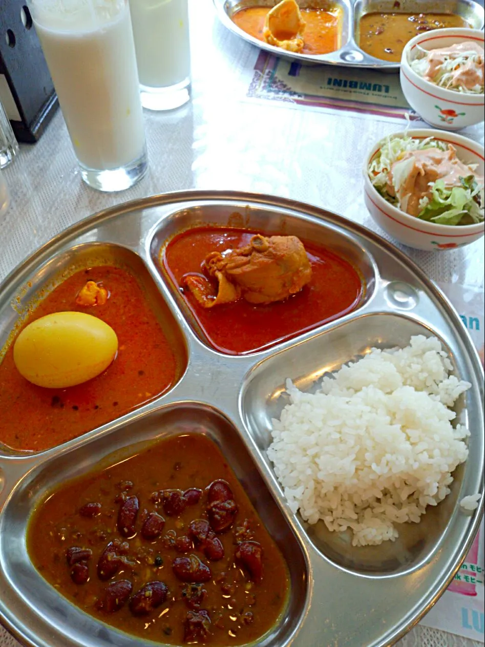 Snapdishの料理写真:インドカレー食べ放題lunch♡11/6|ちび太さん