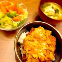 Snapdishの料理写真:カツ丼|Nozomi Nodaさん