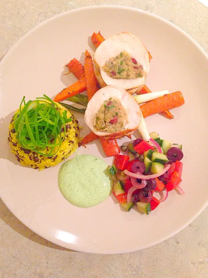 Cranberry Stuffed Chicken, Cous Cous + Lentils, Honey Cumin Carrots with Mint Yoghurt|Chrisy Hillさん