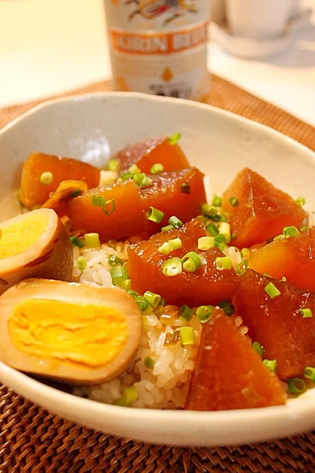 角煮の煮汁がしみしみ大根丼|はさん