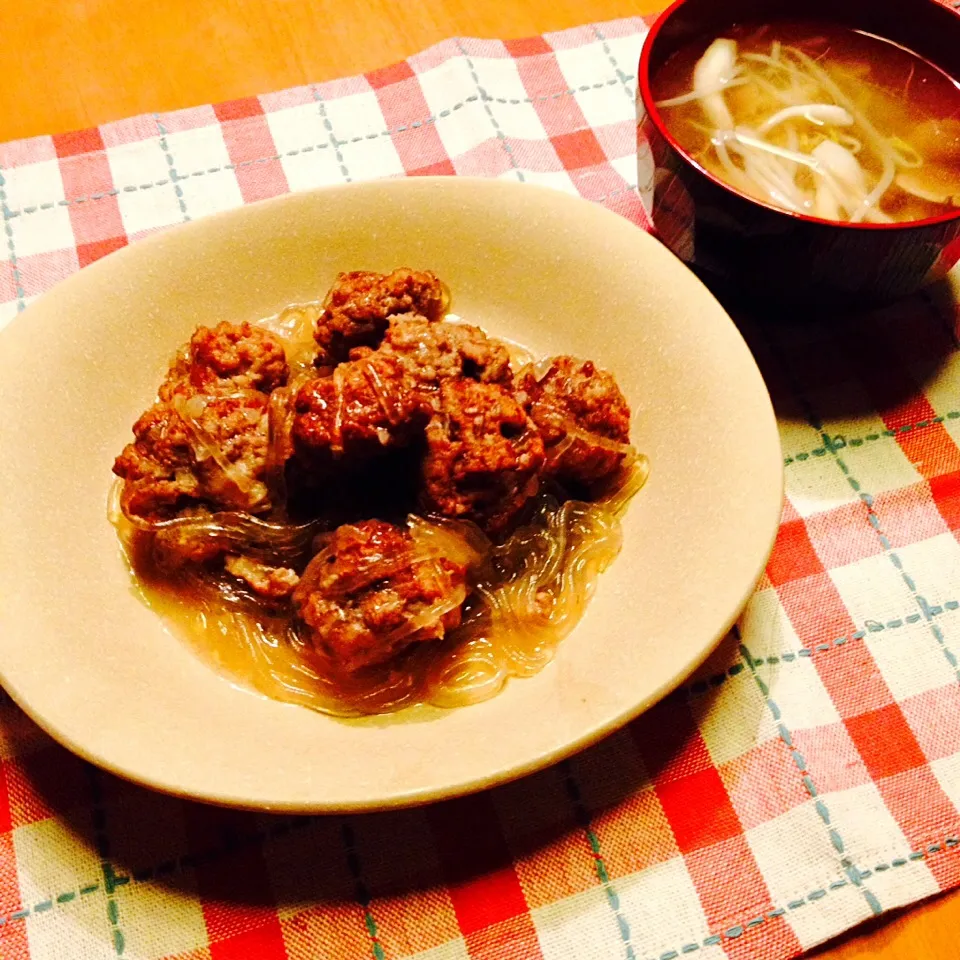 肉団子と春雨の中華風、もやしとしめじの味噌スープ|あすかさん