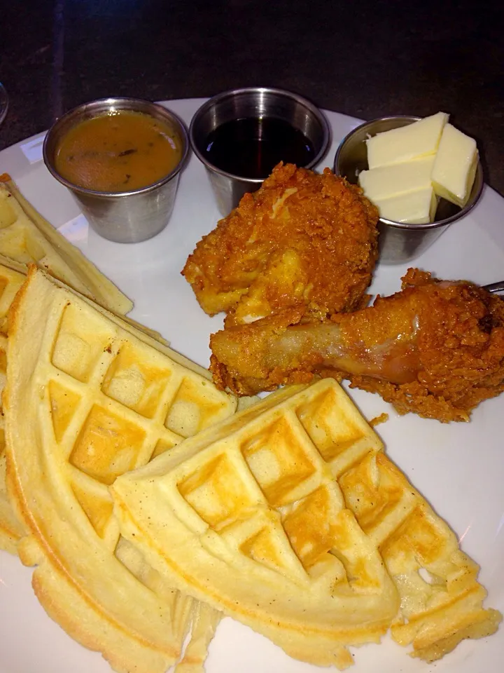 Jidori chicken and waffles|barbara kawaharaさん