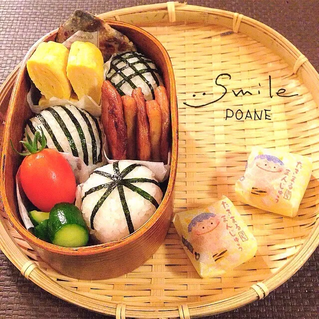 sмɪʟё◡̈★おむすび弁当(♡ ᐛ )人( ᐛ ♡)◜|ポァン◡̈*❤︎さん