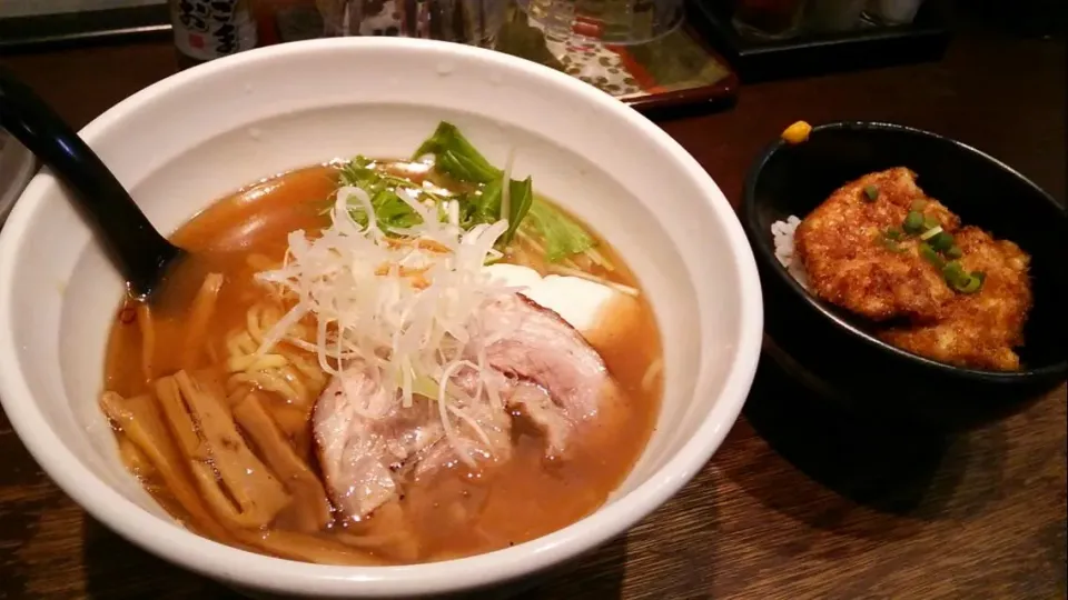 塩ラーメン  鳥カツ丼セット|さのすけさん