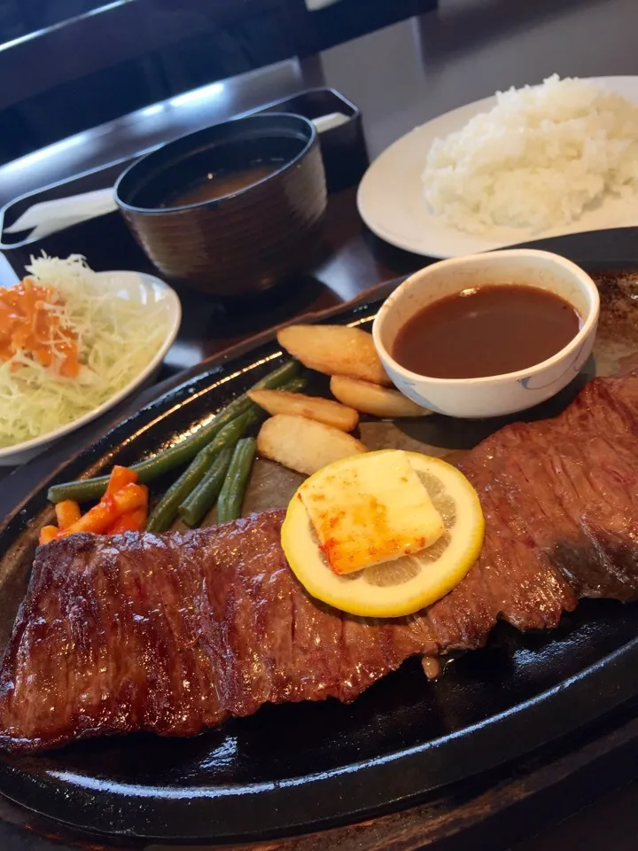 Snapdishの料理写真:✨ステーキランチ🍖✨|中さんさん