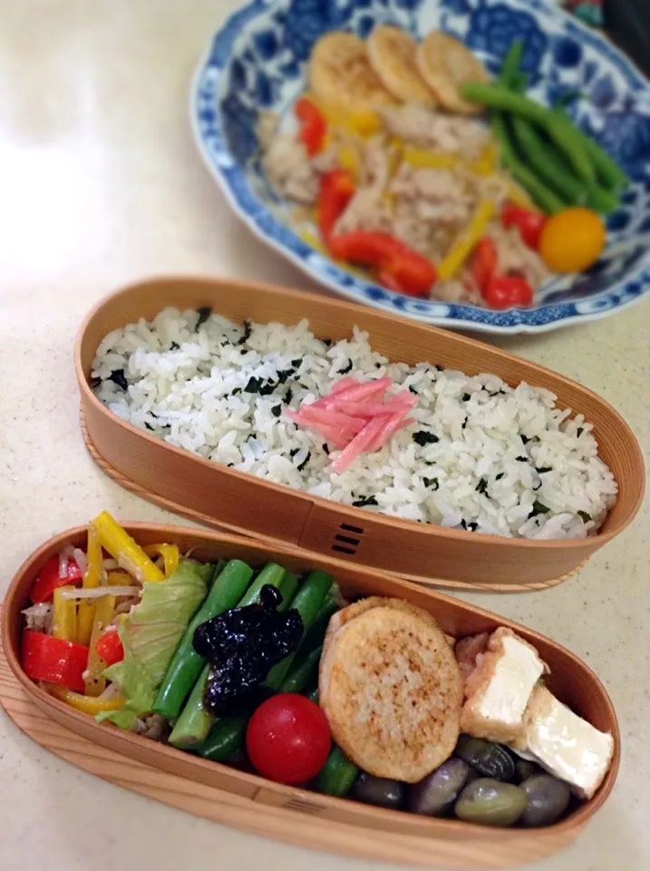 Today’s lunch box & JK lunch plate. 開校記念日でガッコー休み。いいなあw|hoppycowさん