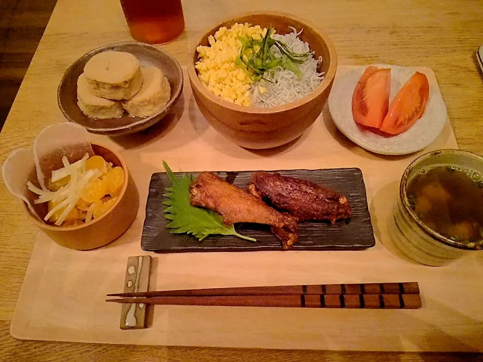 【晩ごはん】玉子とじゃこの丼ぶり|にまめんさん