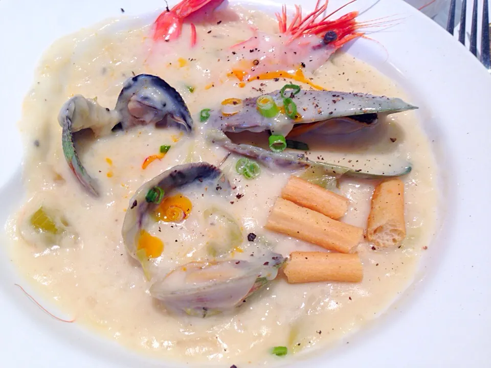 Snapdishの料理写真:Seafood chowder|sgさん