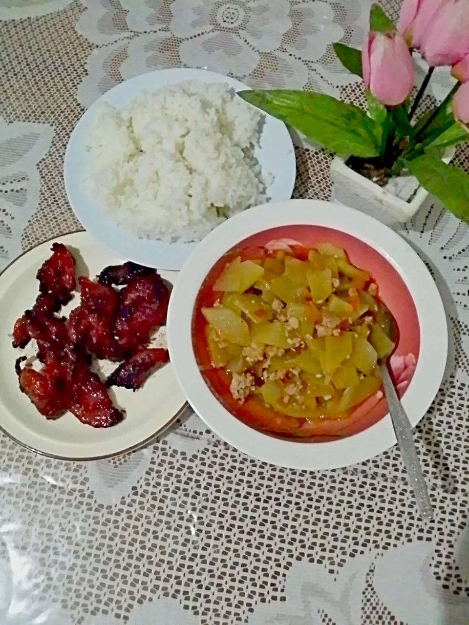 Snapdishの料理写真:gisang sayote + tocino + rice ☺🍴🍜🍛🍖😉|pamさん