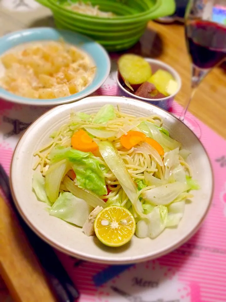 Snapdishの料理写真:11/7 野菜たっぷり柚子胡椒スープパスタ, 大根の七味マヨネーズ和え, じゃがバター, もやしナムル|kykyさん