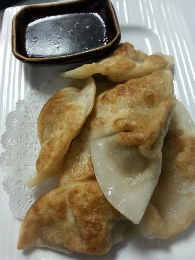 Chinese pork fried dumplings.|Polly Gelfusoさん