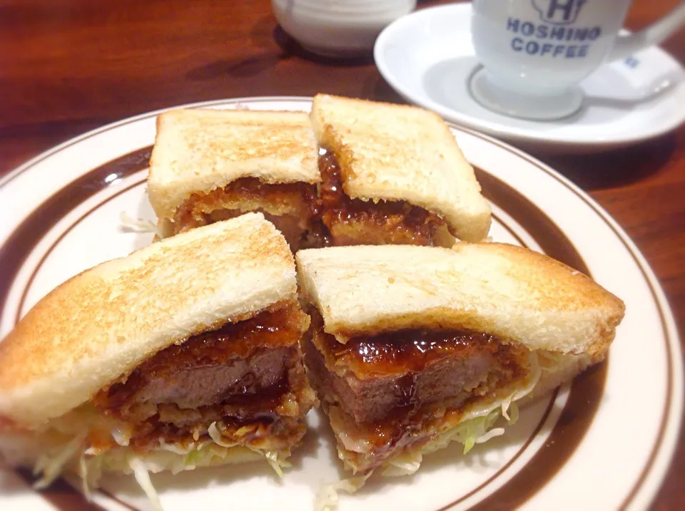 朝からカツサンド🐽😋星乃珈琲店☕️|アライさんさん