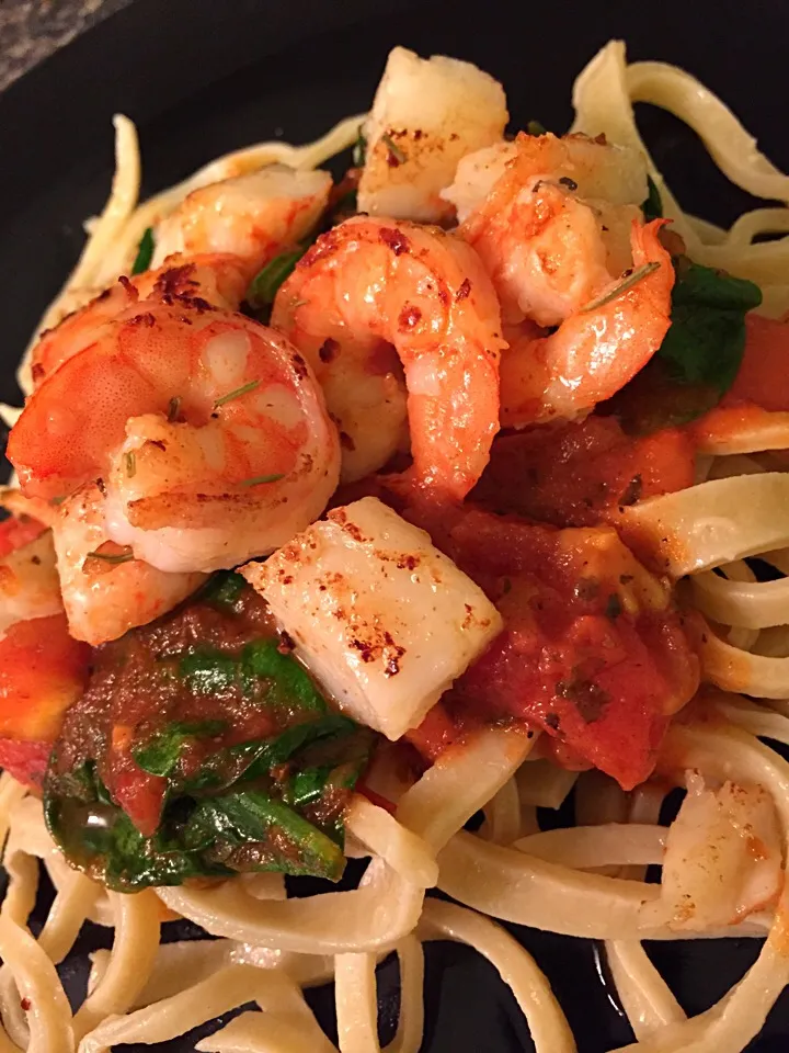 Lobster shrimp sauce and homemade pasta|GiftAuksontabさん