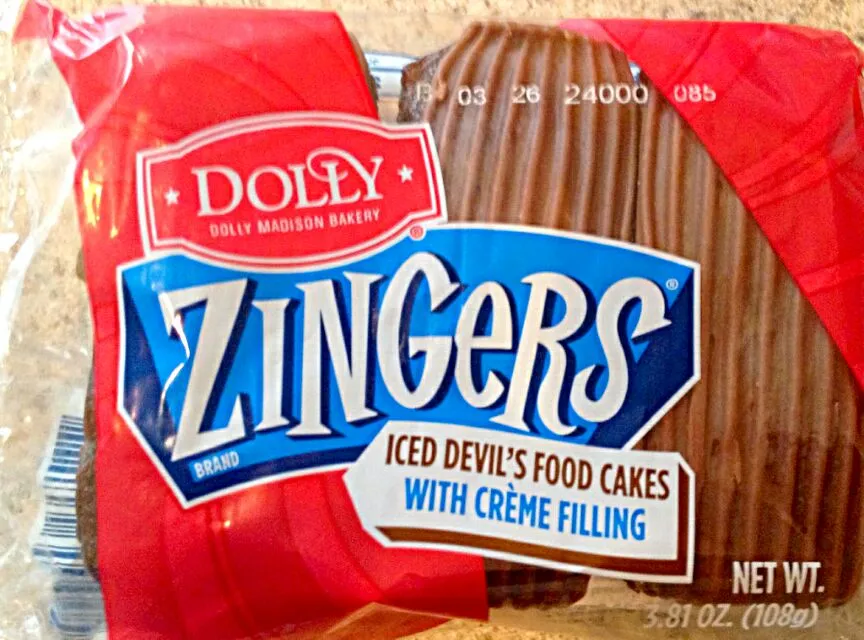 Zingers a  Snack that Is always o  n deck my Lil Foodie Princess 👸 Loves these ☺☺☺ #Snack #cake|Alisha GodsglamGirl Matthewsさん