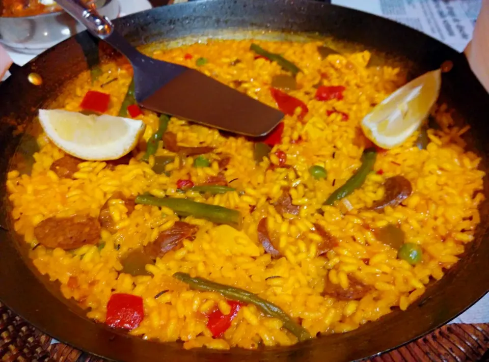 Paella #Spanish cuisine #Seafood|Nomee Celciusさん