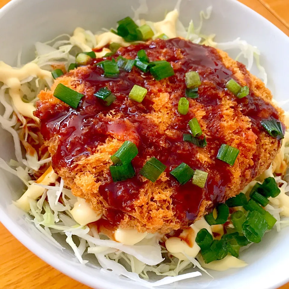 メンチカツ丼|カウンター嬢さん