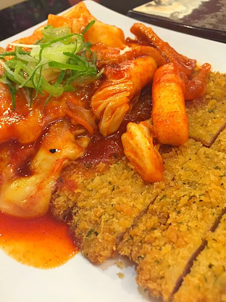 Tokpokki and pork cutlet|PhUnGさん