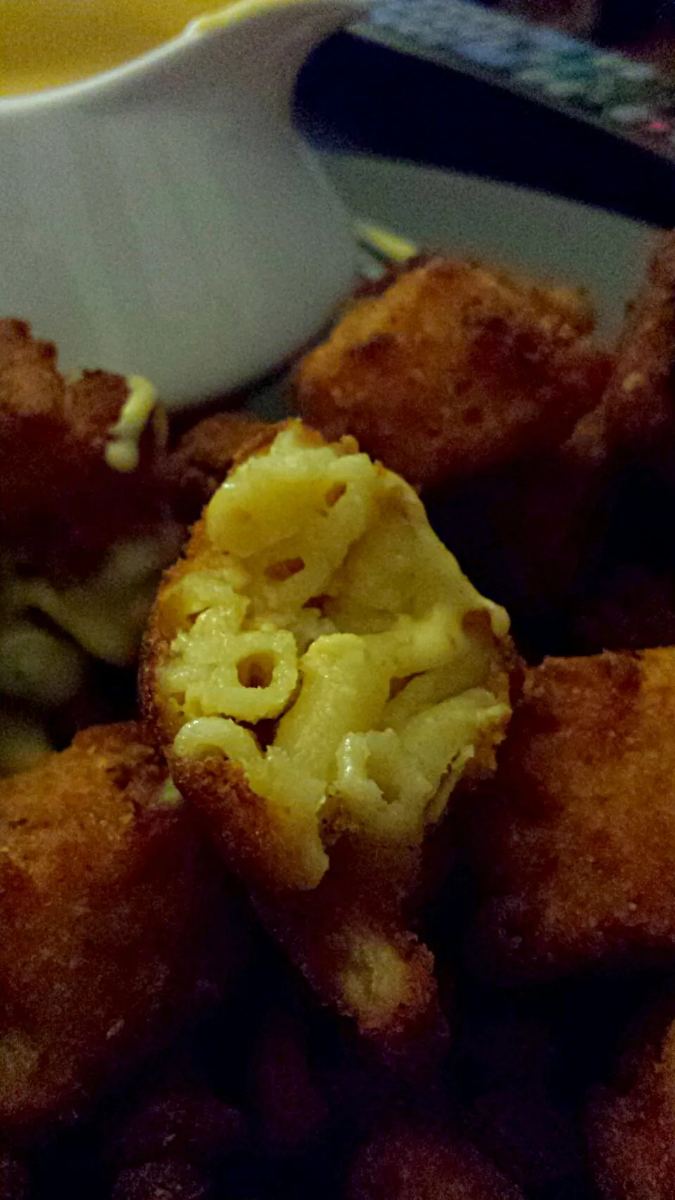 mac and cheese bites|Kookai Santos-Verzosaさん