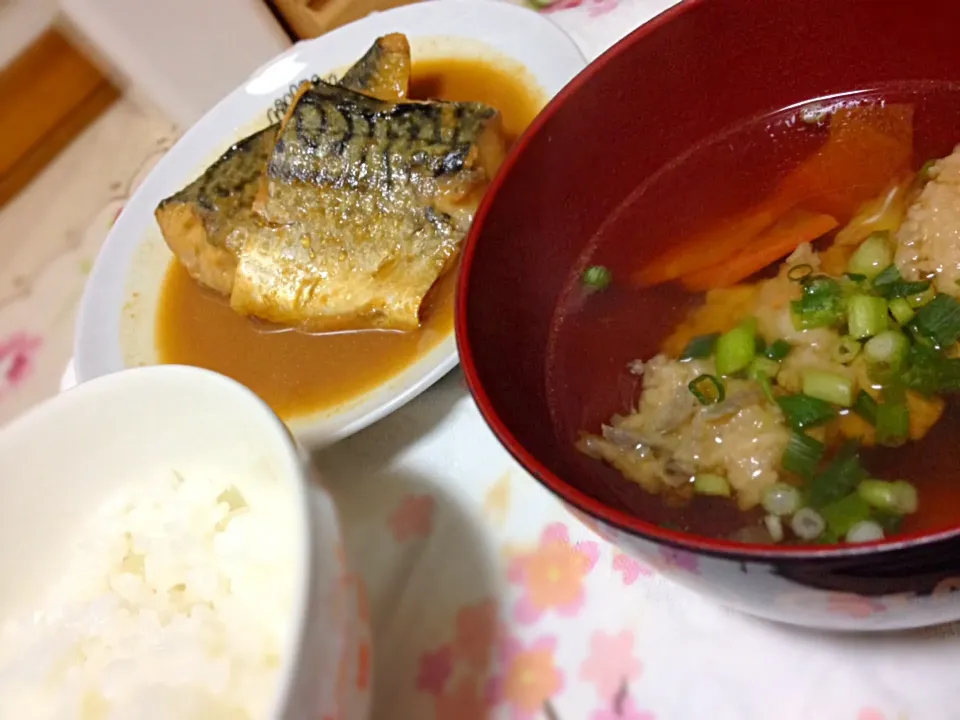 さば味噌煮◎鳥ごぼうのすり身汁|ななおさん