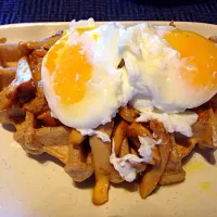 Snapdishの料理写真:Egg & Wild Mushroom Waffle|Brock Freemanさん