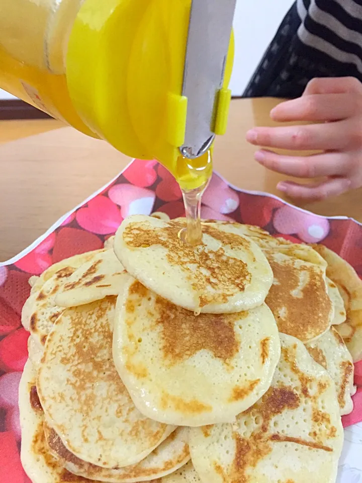 小学校の宿題。米粉を作った料理。米粉パンケーキ(＾∀＾)|ふみぃさん