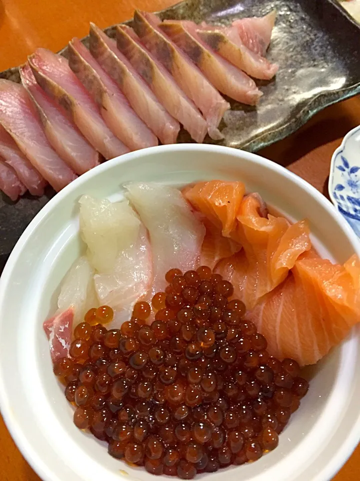 お家でいくら作りました〜イクラと鮭の親子丼|Izumynさん