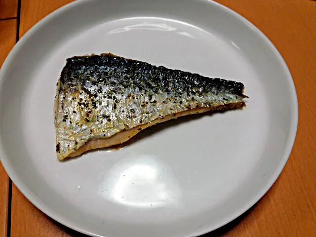 Snapdishの料理写真:サゴシの香草焼き|Sakyounosukeさん