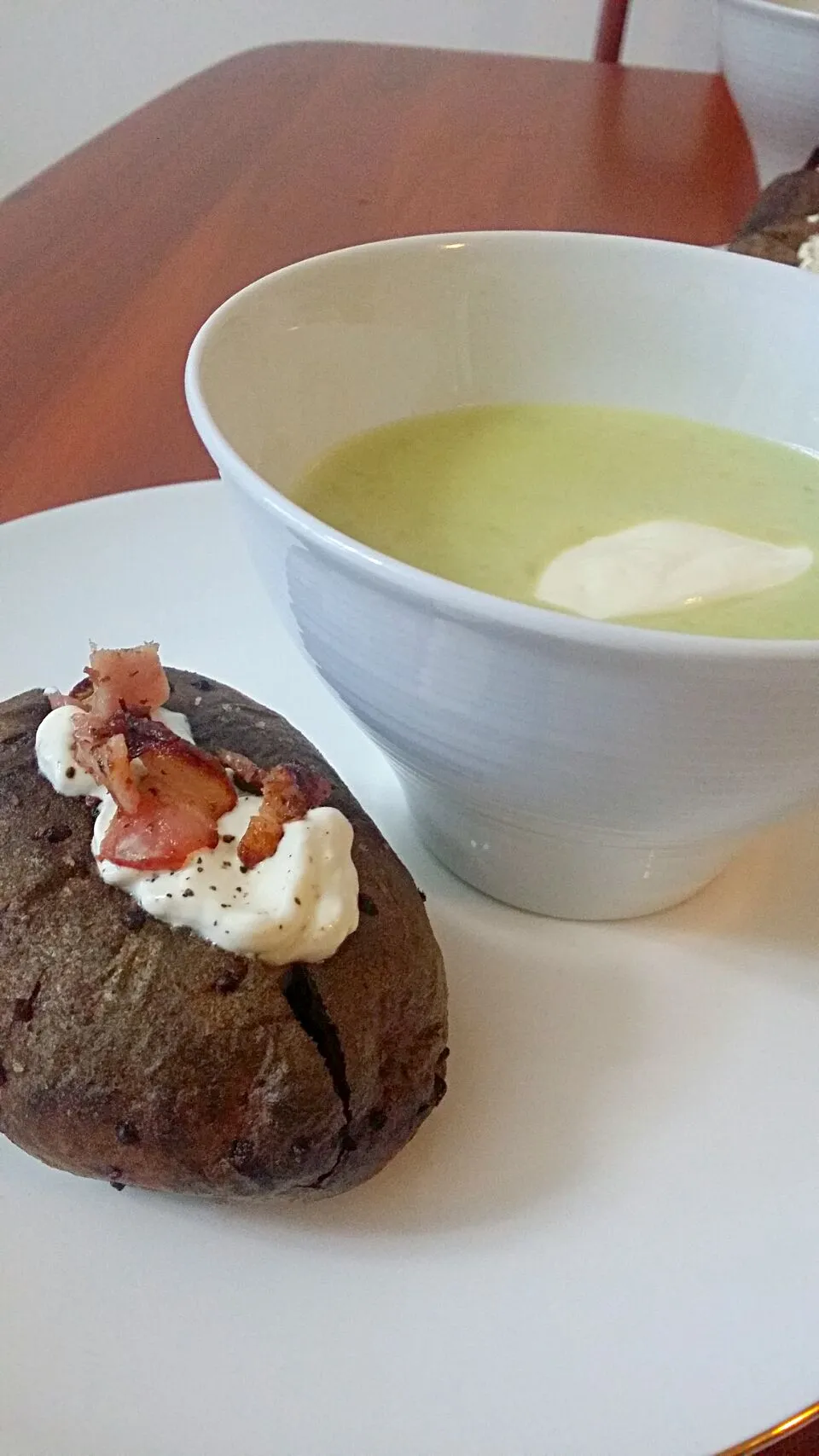 baked potato & cream of edamame!|Melissa Ngさん