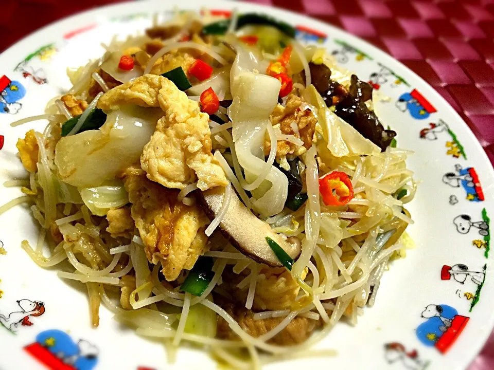 オヤジ特製『野菜と春雨のピリ辛炒め♪ ちょっと失敗っすf^_^;)』|TETSU♪😋さん