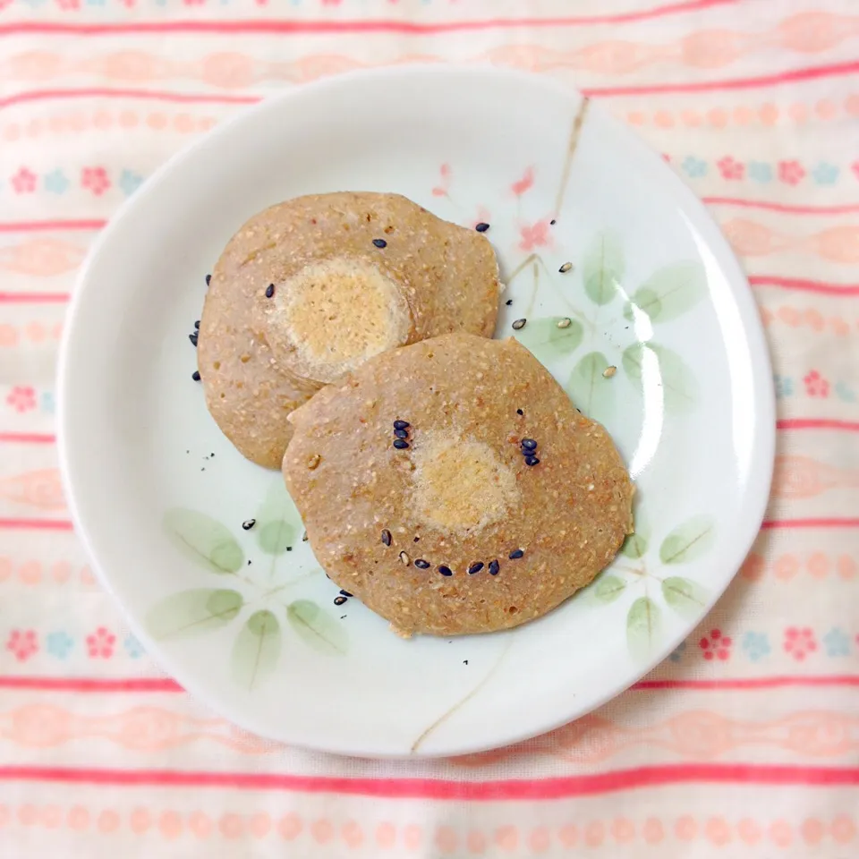 ちろるぱんさんの料理 プチプチ楽しいそば茶クッキー…のはずが(´д` )なにこれ弥生土器か|えり(ぼちぼち)さん