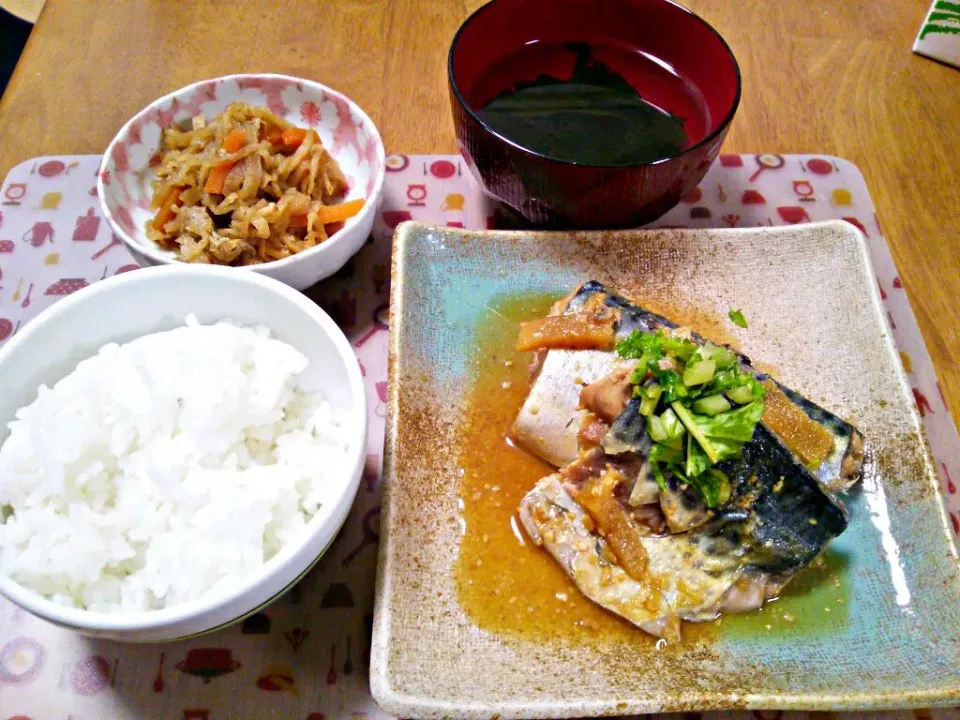 11月６日 さばの味噌煮 切り干し大根 わかめのお吸い物|いもこ。さん