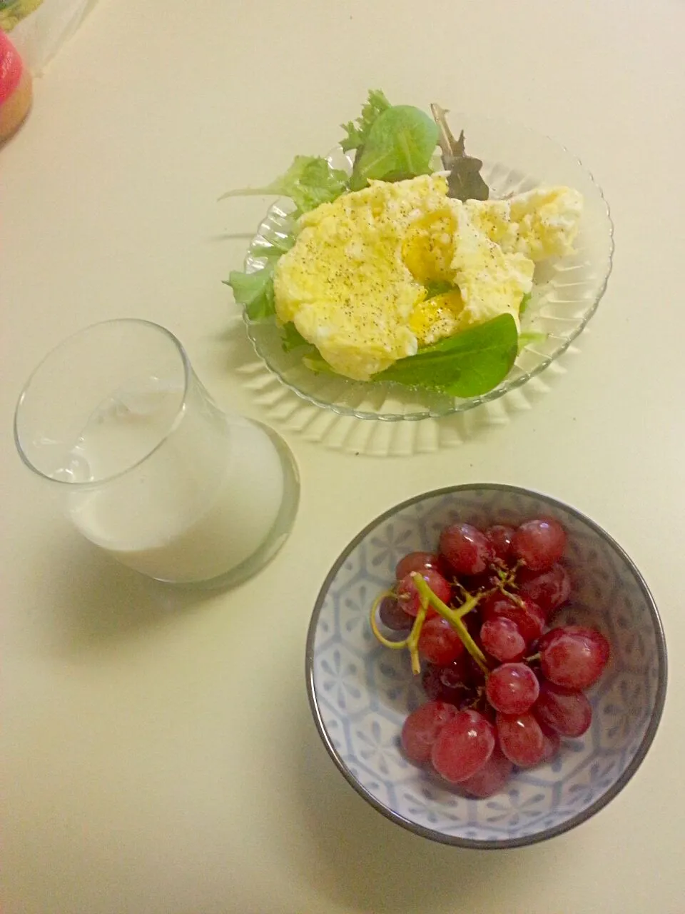 Snapdishの料理写真:low cal paleo breakfast #startingmyjourney|ceciliaさん