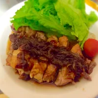 Snapdishの料理写真:鶏肉の玉ねぎ蒸し焼き|千春さん