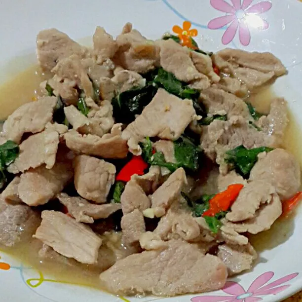 Stir-fried Pork with Chilli and Basil|Littleaber Hanaさん