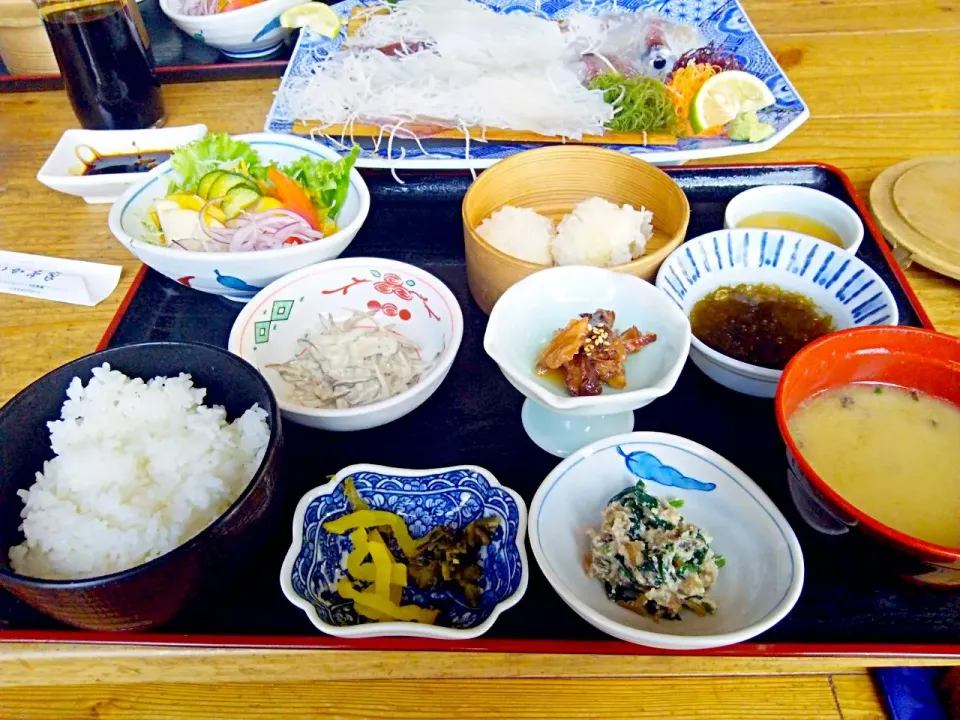 呼子町で食べたイカ定食！|東京ライオンズさん