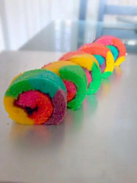 rainbow rollcake (steamed)|Naajaさん