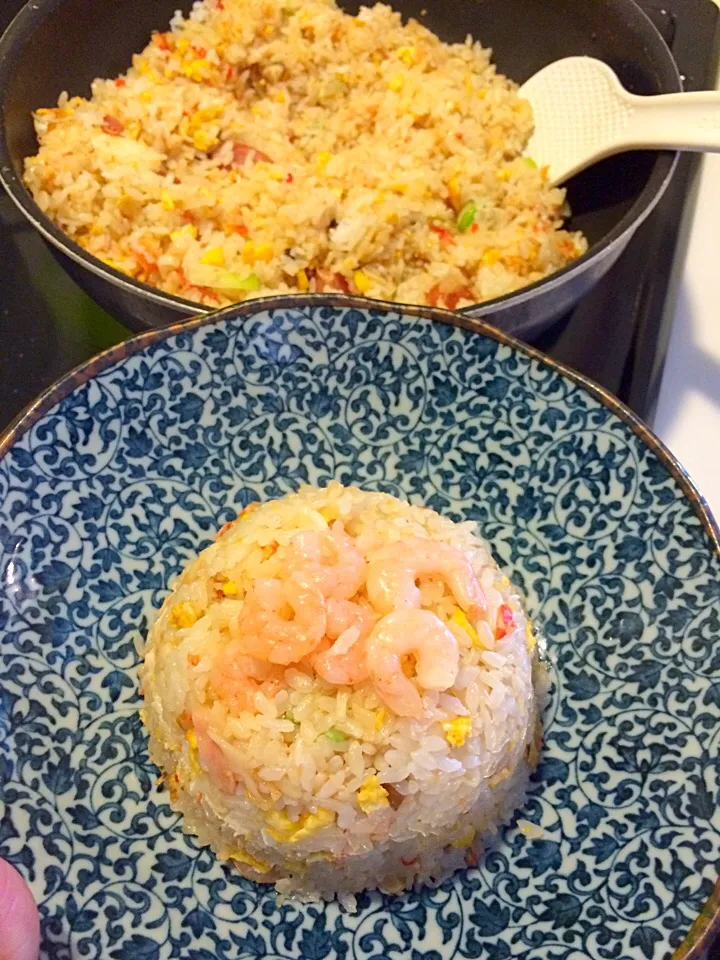 myfriedrice w/freshboiledshirimp..breakfast2day😉|marian ilanoさん