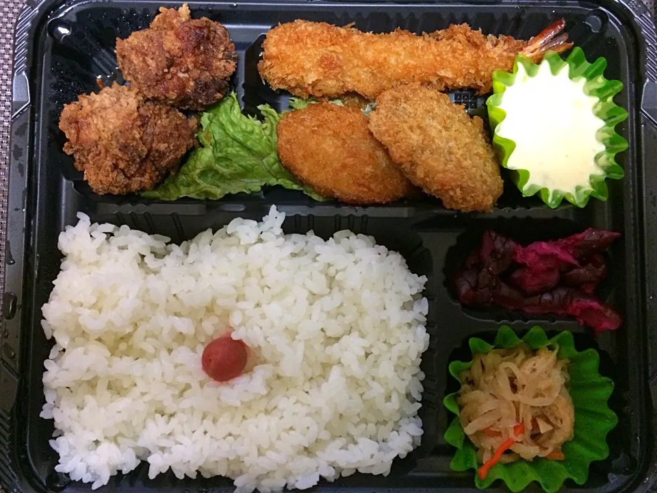 ミックスフライ弁当|ばーさんさん