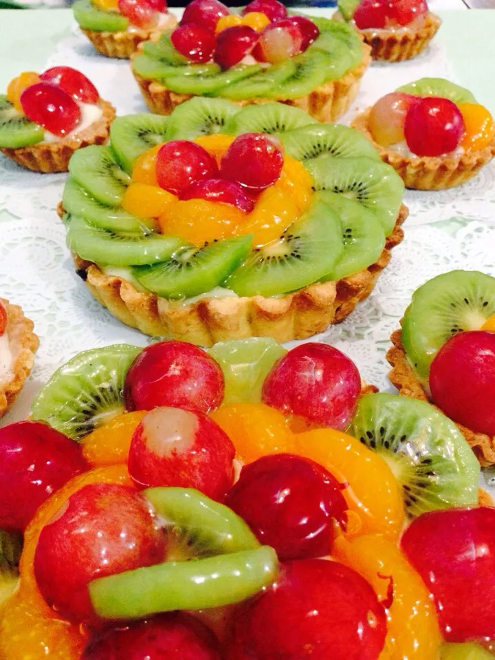 Fruit Tartlets|Indah Levieさん